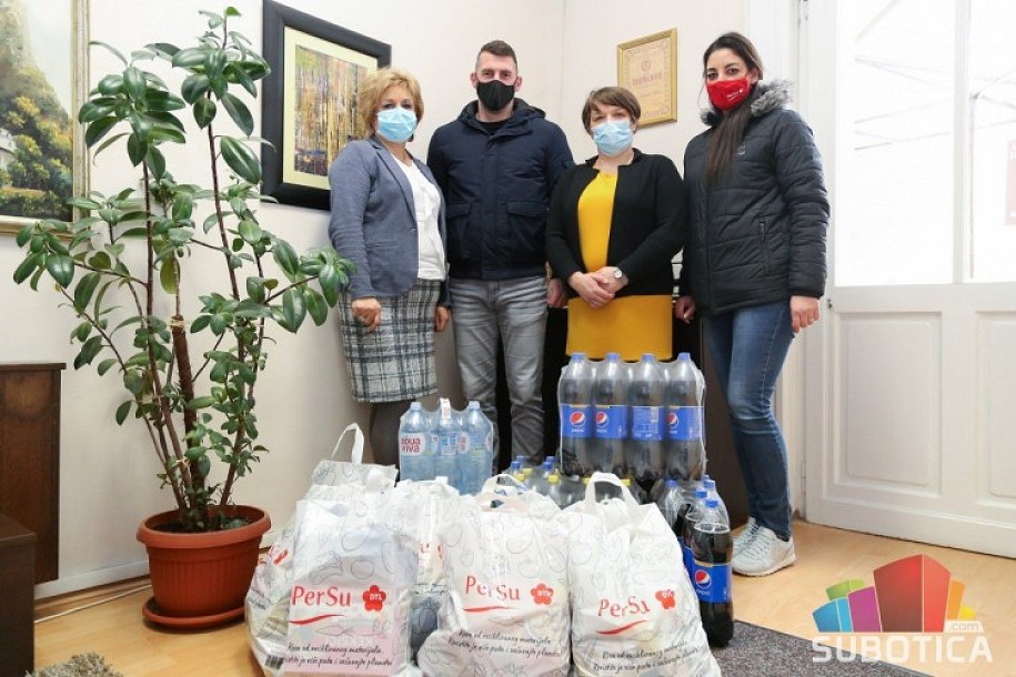 Kompanija "PerSu" donirala pakete zaposlenima u Kovid ambulantama