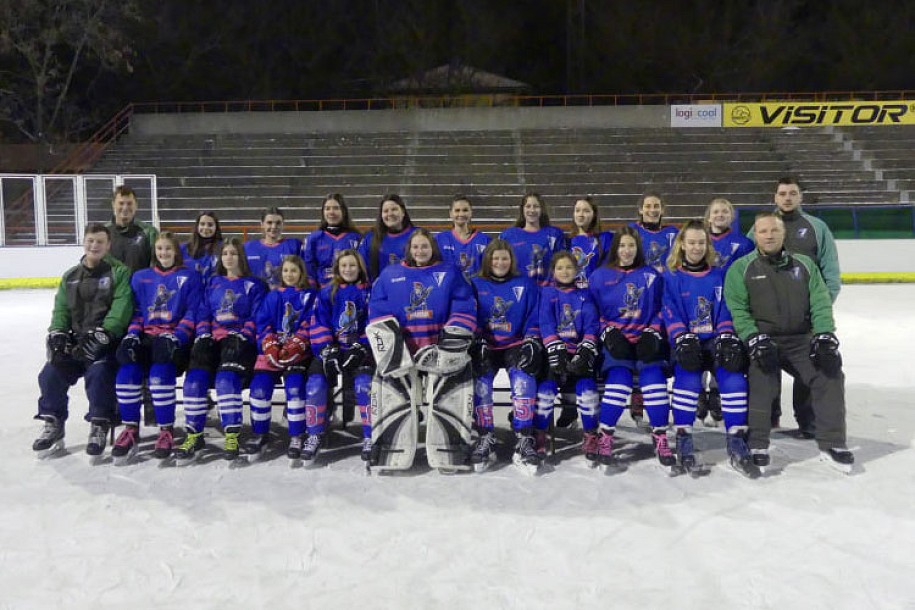 Hokej: Za istoriju - formirana prva kompletno ženska selekcija "Spartak girls"