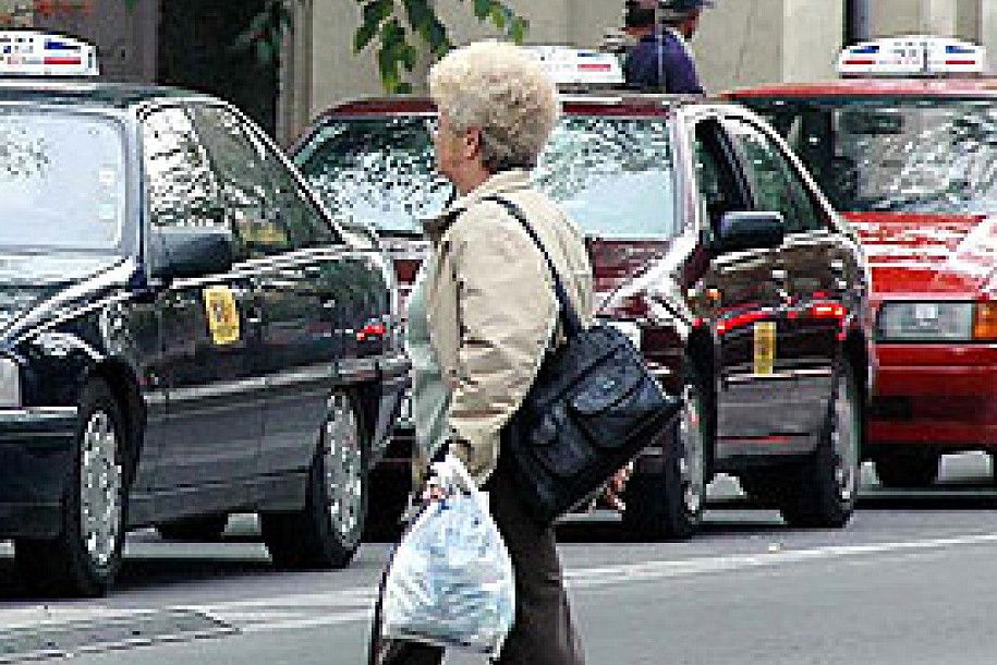 U Subotici 3x više takstista nego što je po propisima...