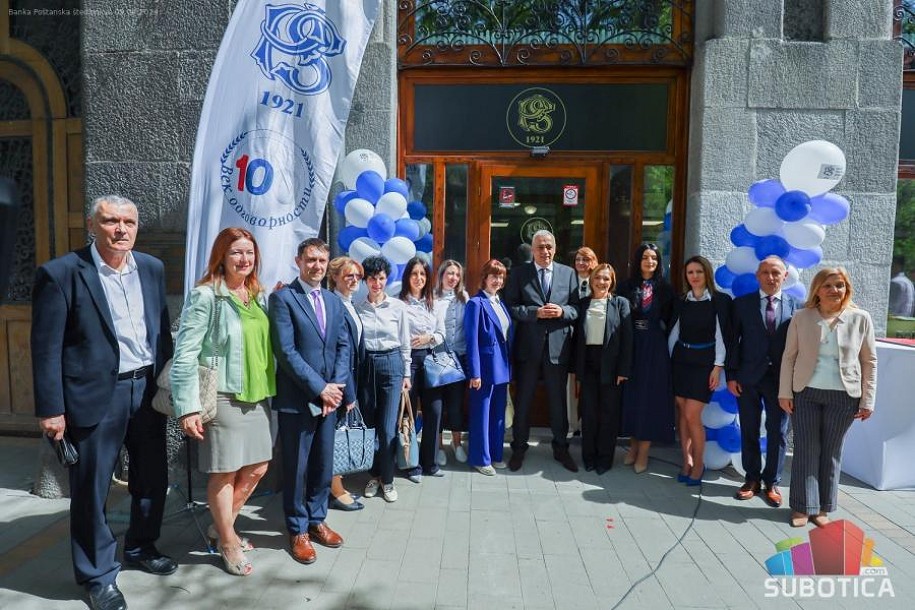 Banka Poštanska štedionica u novom prostoru, u prizemlju Gradske kuće