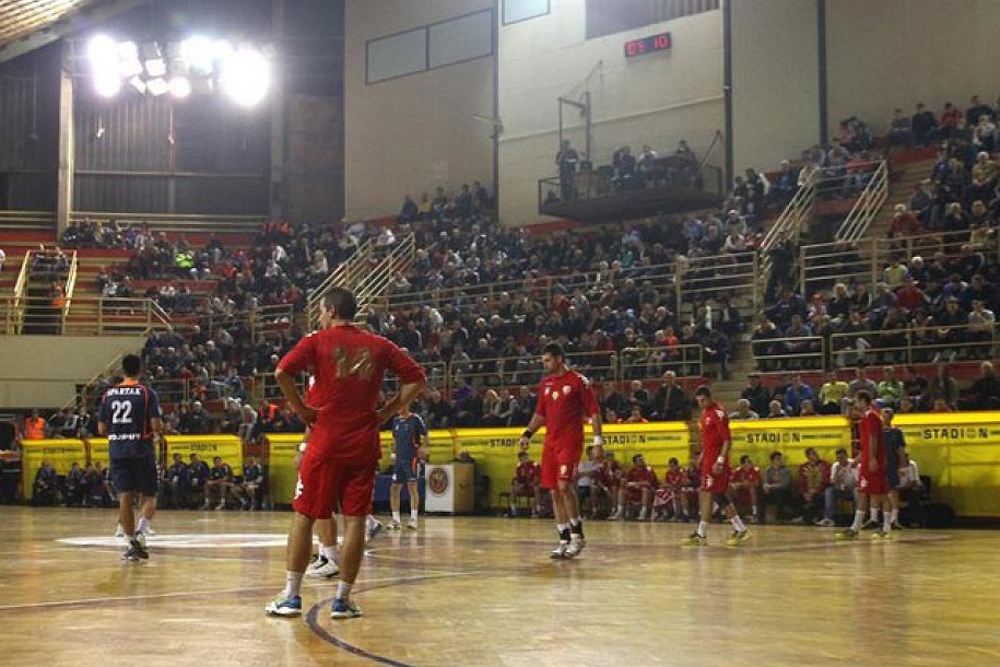 Rukometaši Spartaka nerešeno sa Crvenom zvezdom (24:24)