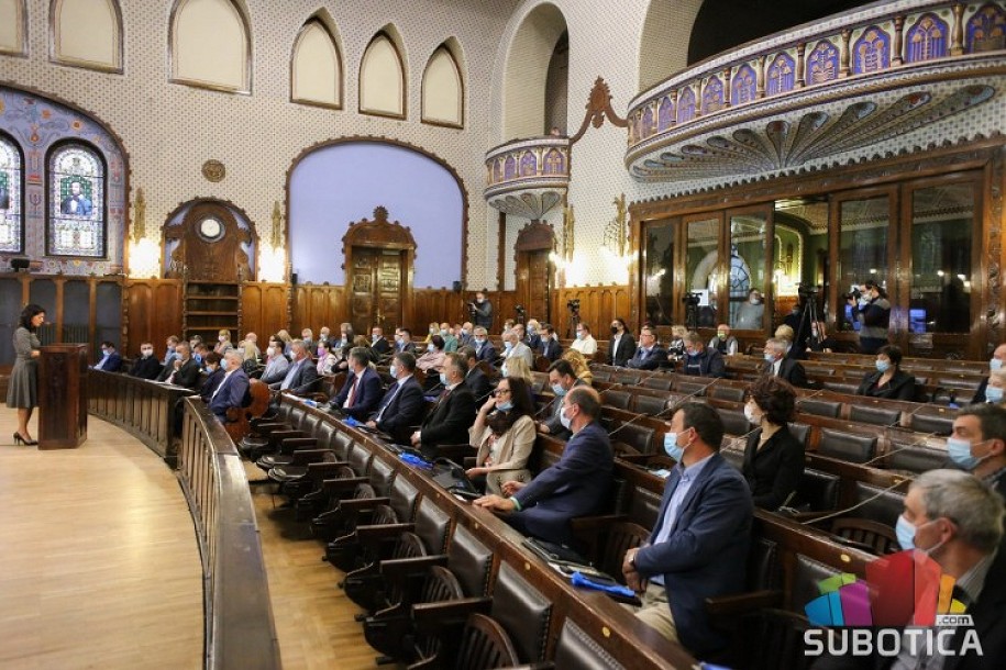 Odbornici jednoglasni, Subotica dobija tri nova spomenika