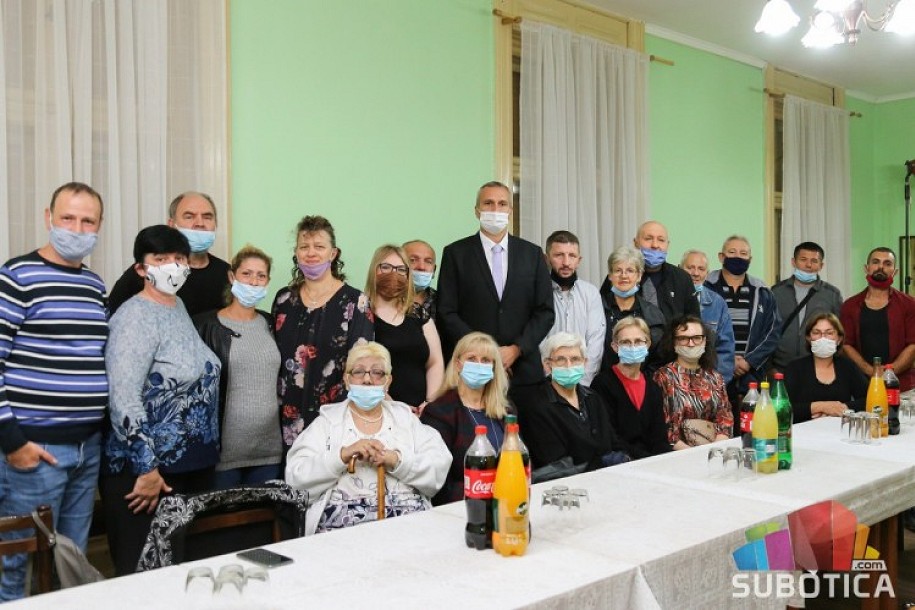 Gluve i nagluve osobe obeležile svoj dan