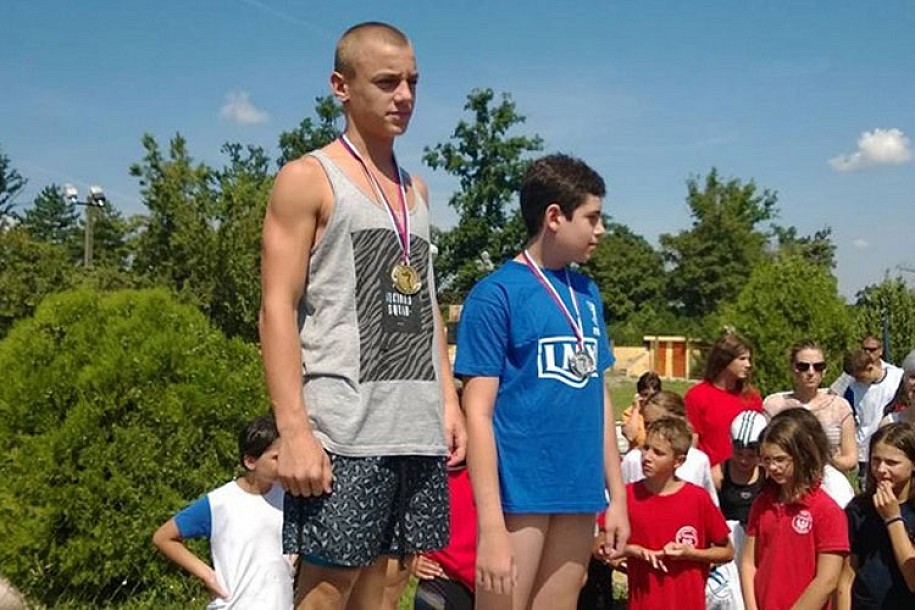 Plivači Spartaka osvojili 22 medalje na međunarodnom mitingu u Senti