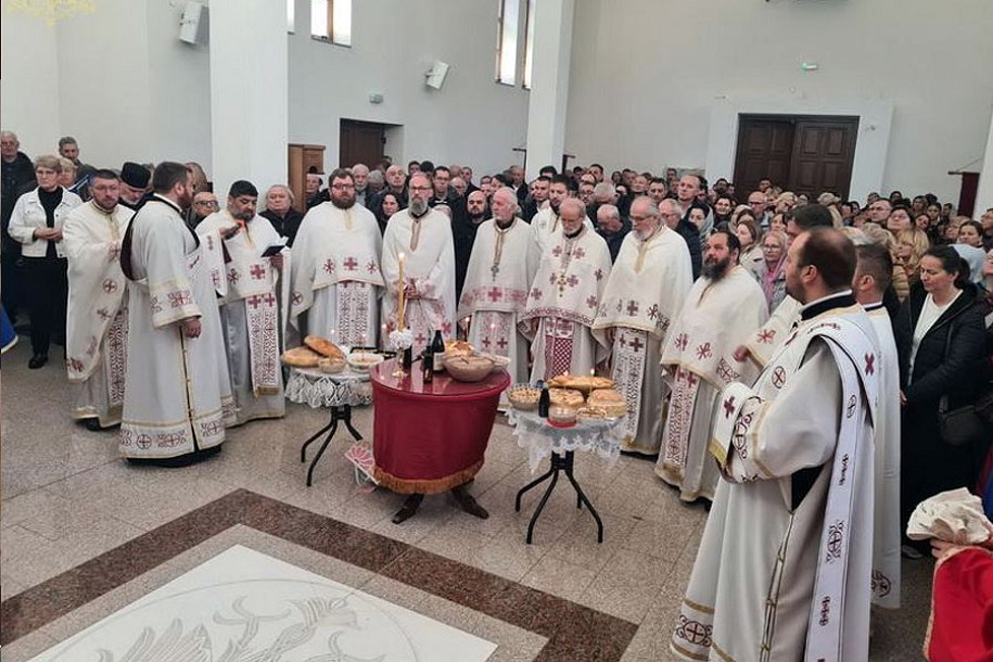 Proslavljena slava hrama Svetog Nektarija Eginskog na Prozivci