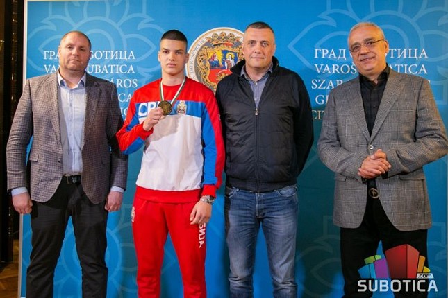 Marko Pižurica osvetlao obraz subotičkom boksu