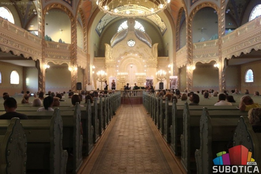 Predstavljena publikacija "Sinagoga u Subotici" autora Gabora Demetera