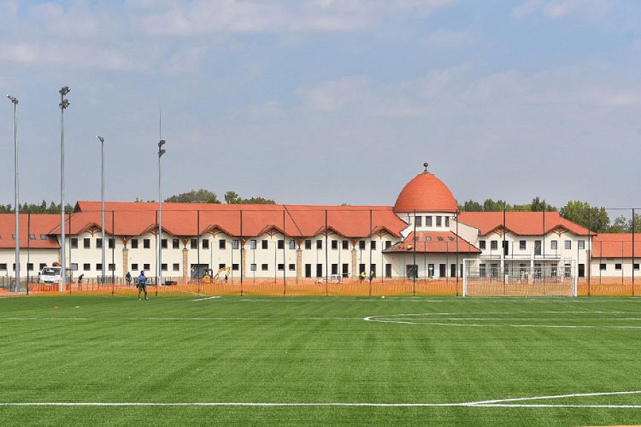 Orban na otvaranju Fudbalske akademije u Bačkoj Topoli