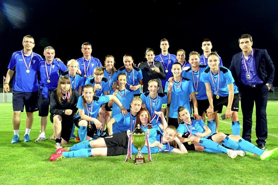 Fudbalerke Spartaka odbranile "duplu krunu"