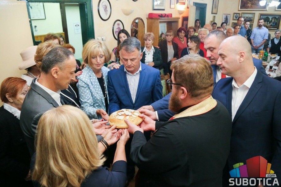 Kolo srpskih sestara proslavilo krsnu slavu Malu Gospojinu
