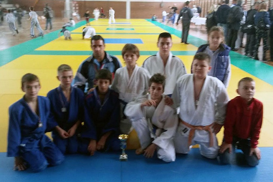 Sedam medalja džudista Spartaka na turniru u Sremskoj Mitrovici