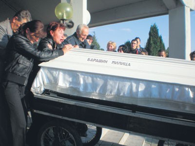 Subotica u panici: Milica sahranjena, od ubice ni traga!