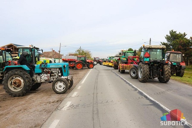 Poljoprivrednici ne odustaju: Plavi dizel na svim pumpama bez akcize