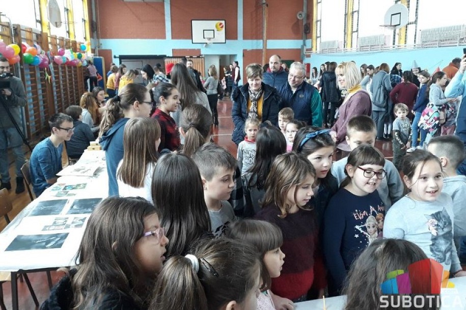Održan prvi Festival nauke u OŠ "Kizur Ištvan"