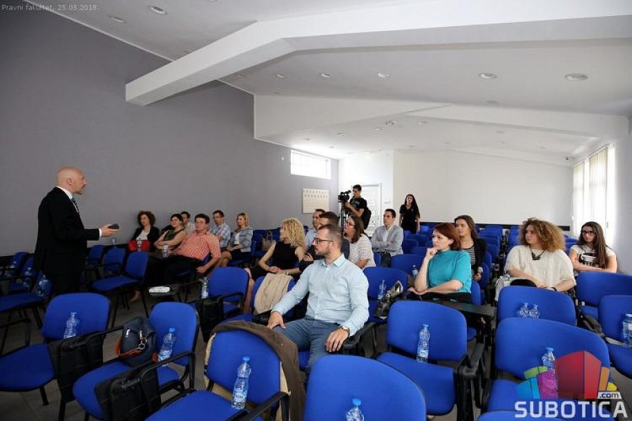 Pravni fakultet priredio predavanje na temu dokaza i verovatnoće ishoda