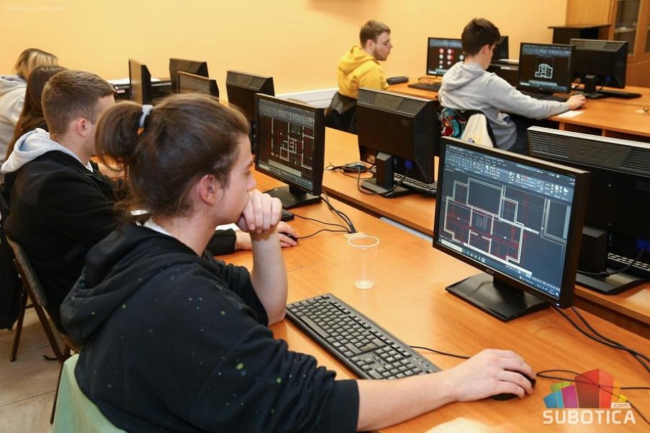 "Otvorena vrata i dan zanata" u Politehničkoj školi