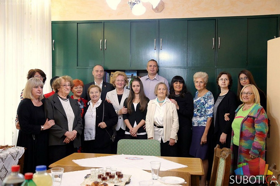 Dan starih u Kolu srpskih sestara