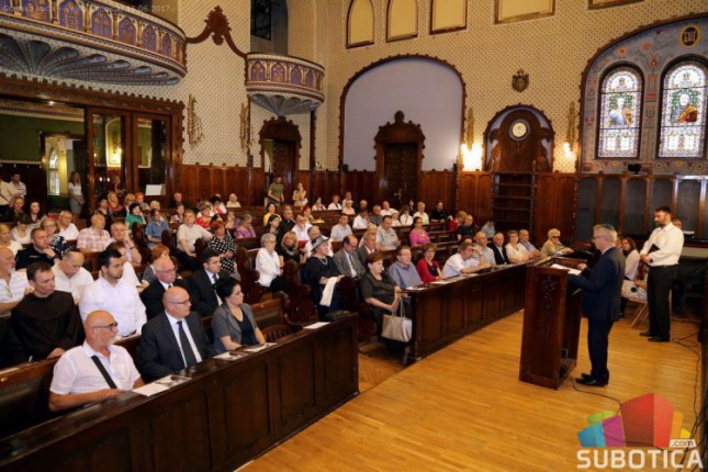 U spomen na žrtve Holokausta