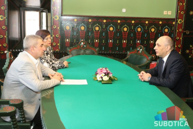 Školski pribor za 500 đaka srpske zajednice u Hrvatskoj