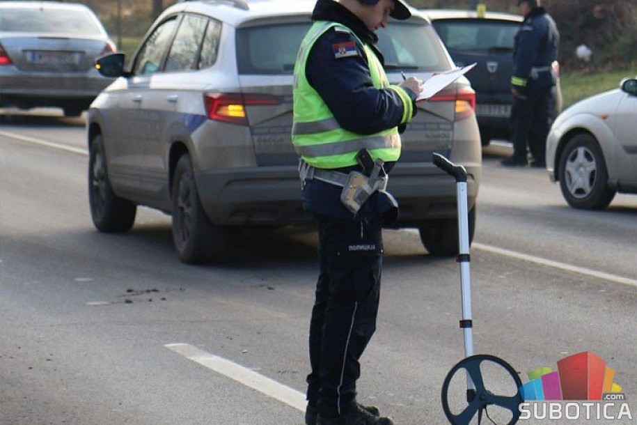 U devet saobraćajnih nezgoda dve teže i sedam lakše povređenih osoba