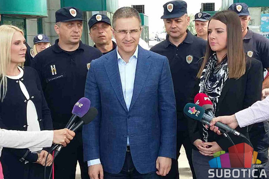 Nebojša Stefanović na graničnom prelazu Horgoš