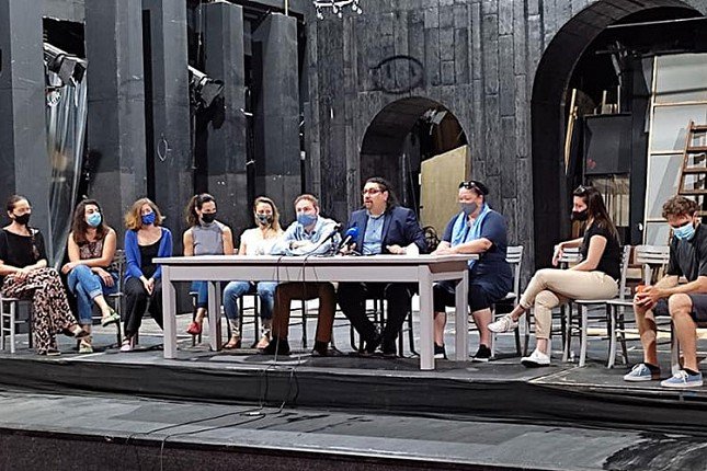 Čehovljeve "Tri sestre" pred subotičkom publikom