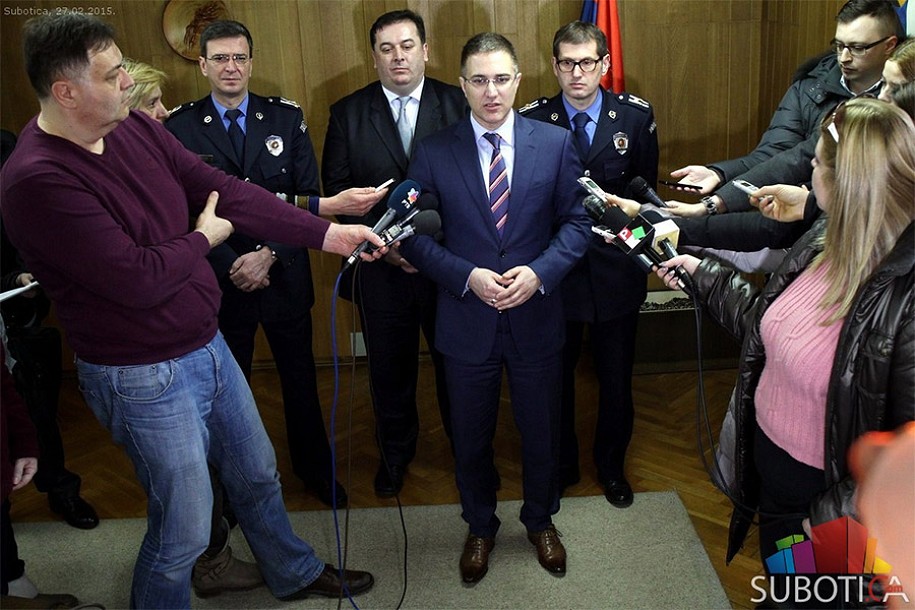 Stefanović: Broj krivičnih dela u opadanju, za Miličinim ubicom se i dalje traga