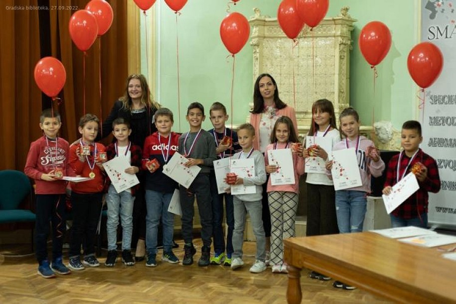 Polaznicima kursa „SuanPan“ mentalne aritmetike dodeljene diplome, u subotu Otvorena vrata