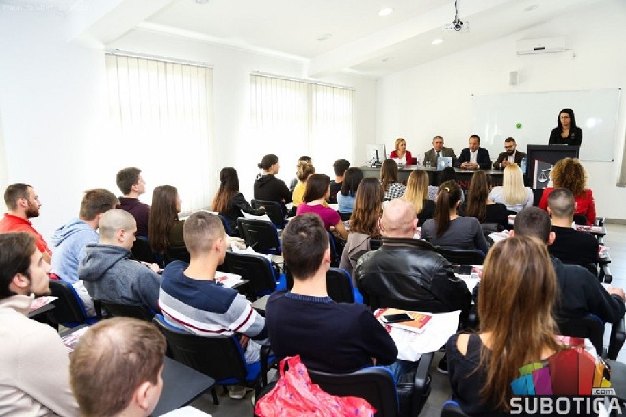 Održan svečani prijem za brucoše Pravnog fakulteta za privredu i pravosuđe u Subotici