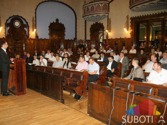 Uživo: Skupština raspravlja o izveštaju revizora gradskog budžeta iz 2011. godine