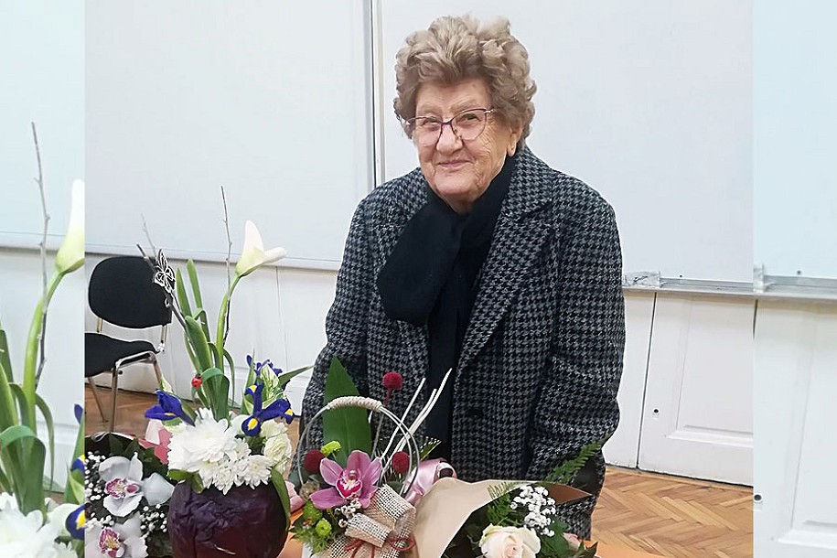 Nekadašnji učenici “Zmaja” na prelep način proslavili  90. rođendan svoje učiteljice Zore Tomašev