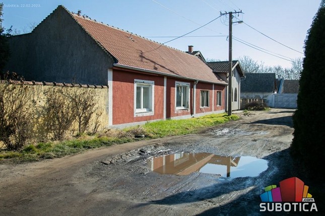 Stanovnici Rudničke: Okolne ulice imaju asfalt i kanalizaciju, a mi smo daleko od 21. veka