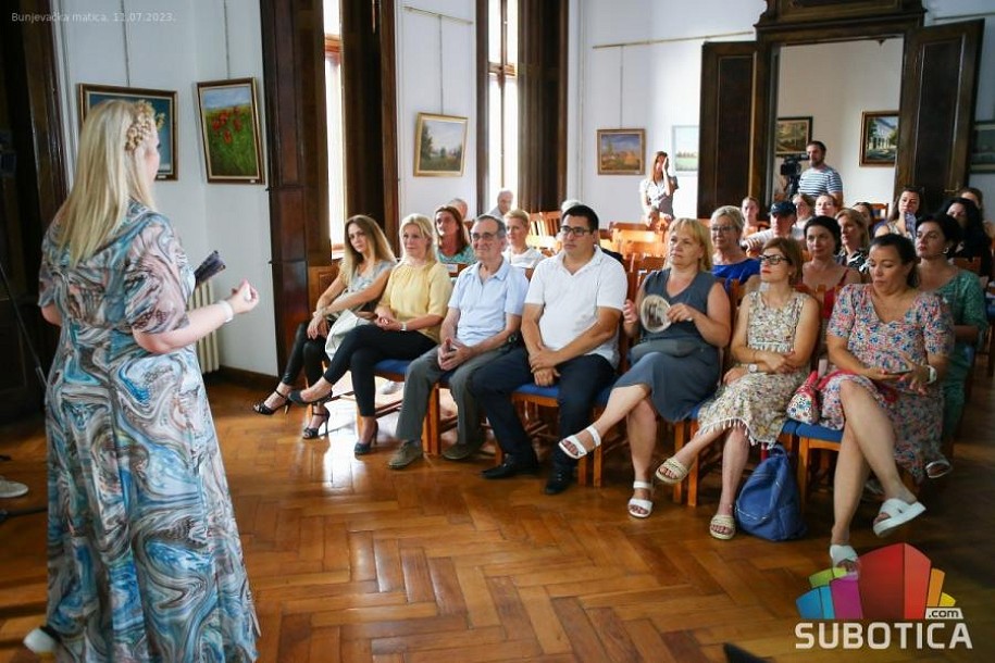 U Bunjevačkoj matici prikazan film "Slamarke: Izrada umetnosti od slame - veza između nasleđa, kreativnosti i održivosti"