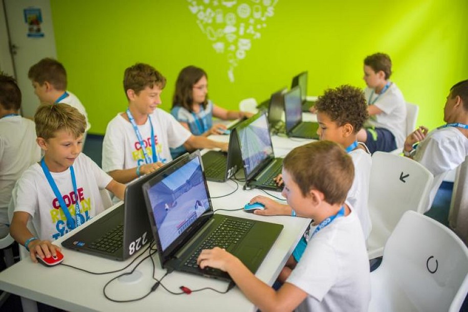 Škola programiranja "Logiscool" organizuje letnje kampove