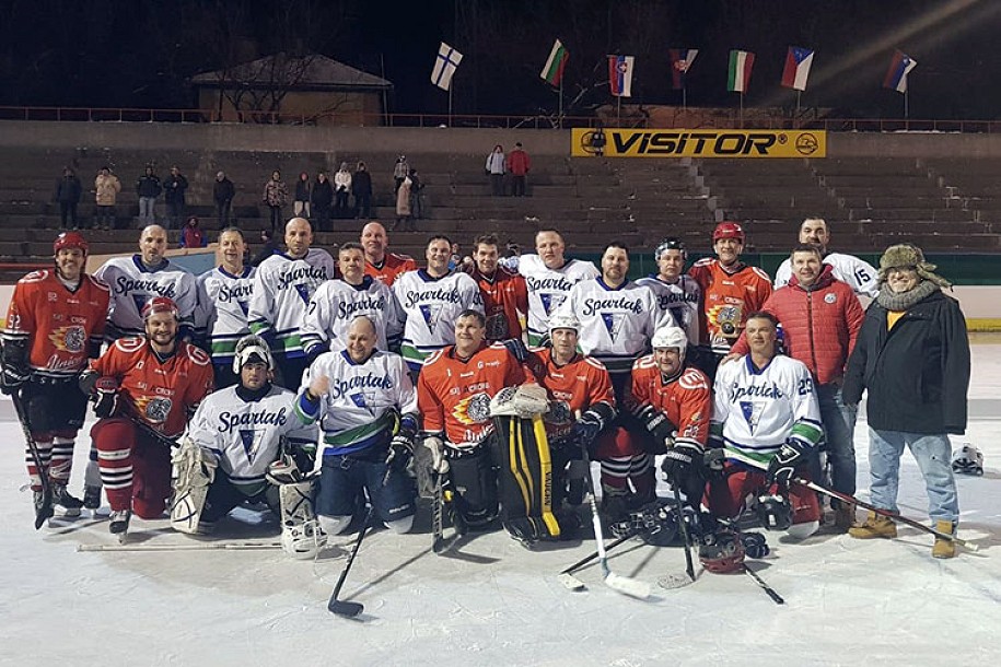 Hokej na ledu: Slovenci najbolji na 14. Međunarodnom turniru veterana, Spartaku treće mesto
