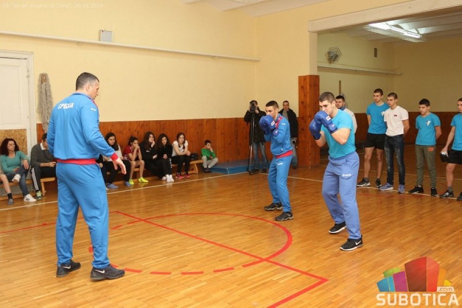 Boks je plemenita veština koja jača karakter