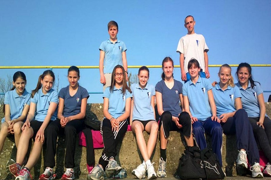 Atletičari Spartaka osvojili 10 medalja u Senti