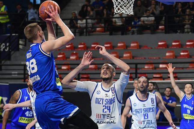 Košarka: Spartak pobedio u Skoplju, odluka o finalisti pada u Subotici