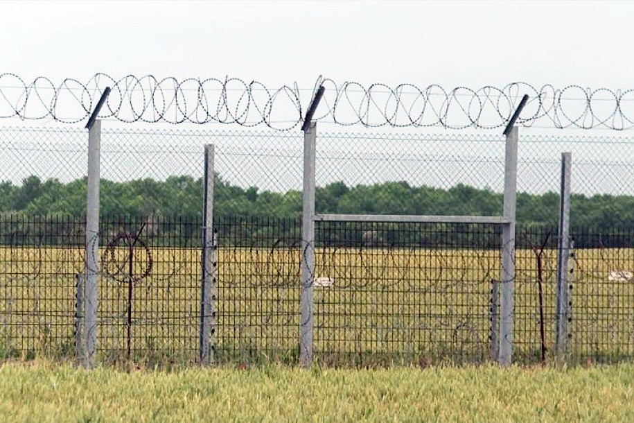 Tokom vikenda mađarska policija zaustavila više od 500 migranata pri pokušaja ilegalnog prelaska granice