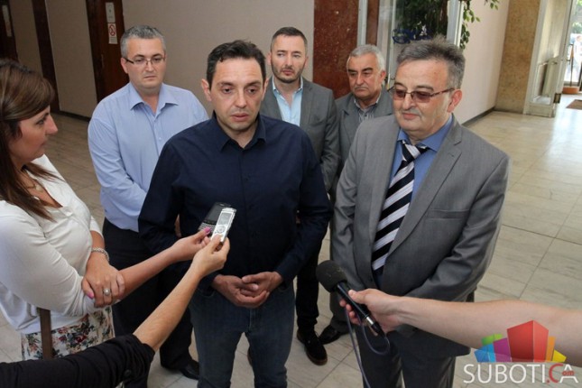 Vulin: Srbija neće podizati zidove!