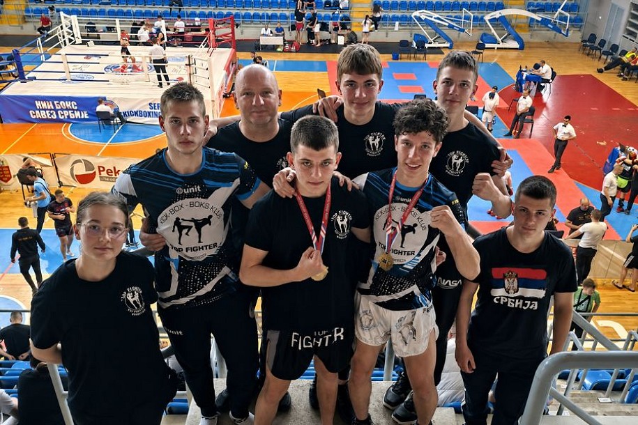 Kik boks: "Top fighter" osvojio četiri medalje na Prvenstvu Srbije