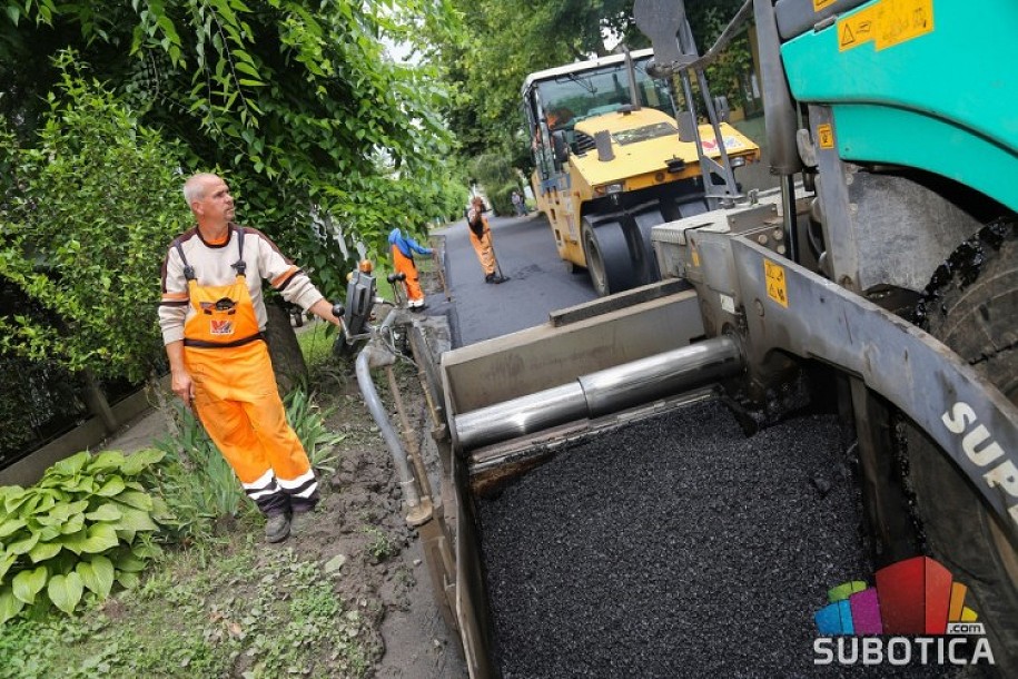Ulica Ivana Meštrovića dobija novi asfalt