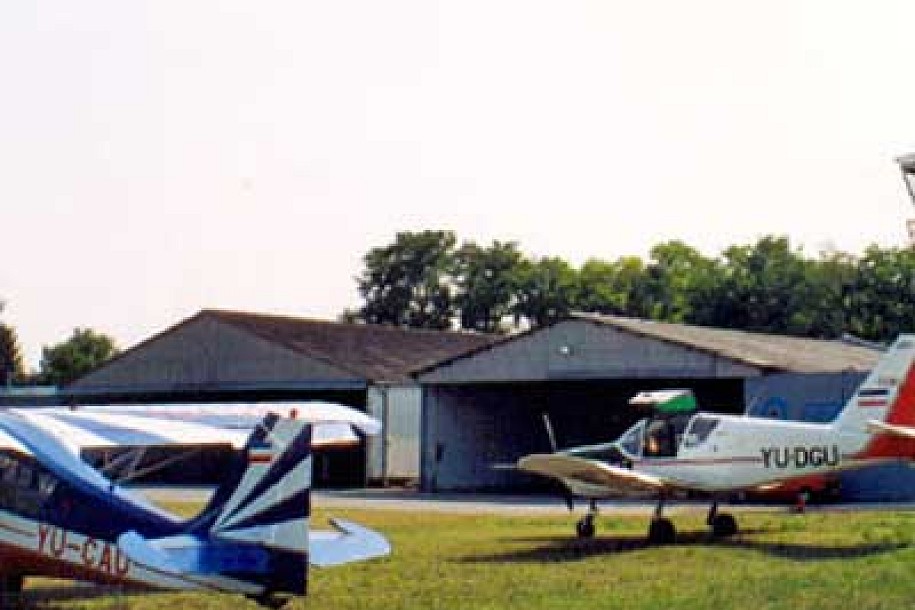 Sportski aerodrom "Bikovo"