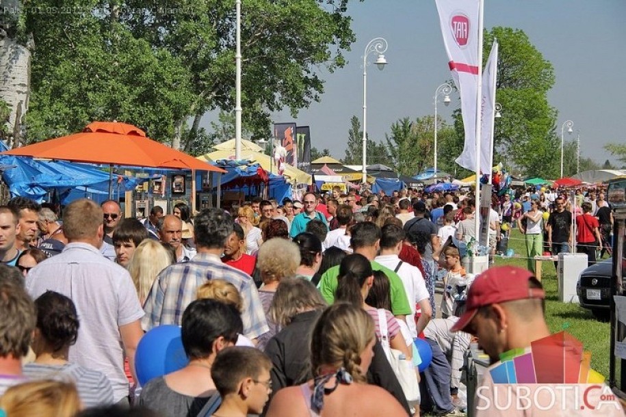 Više od 10.000 posetilaca na prvomajskom uranku na Paliću