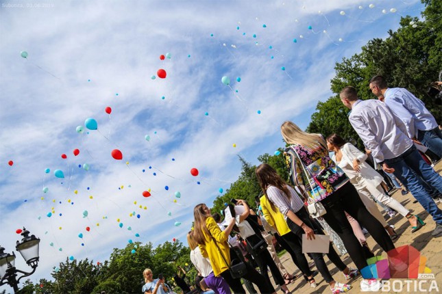 Maturanti spremni za maturu i dalje školovanje