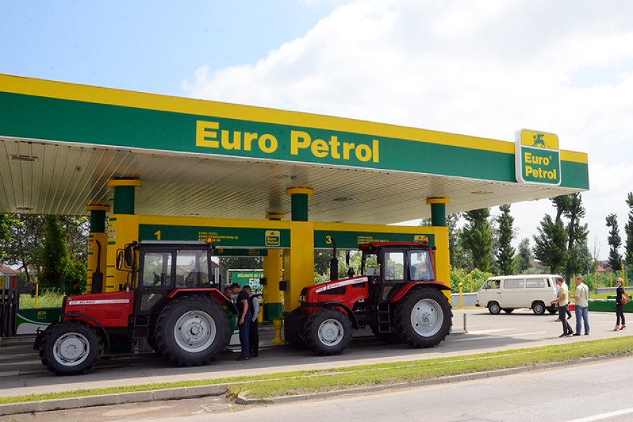 Euro Petrol uručio poklon gorivo prvim kupcima Belarus traktora