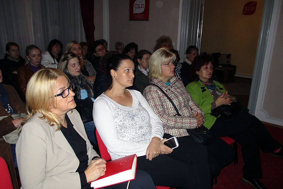 Forum žena SDPS-a održao tribinu "Karcinom dojke"