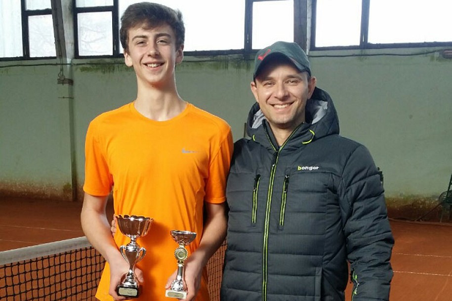 Oliver Sabo Rac osvojio teniski turnir u Bukureštu (U14)