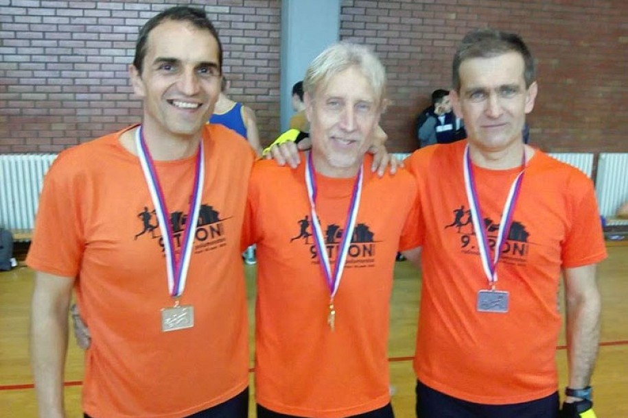 Rekreativci ARK "Tron" osvojili tri medalje na Prvenstvu Srbije na veslačkim ergometrima