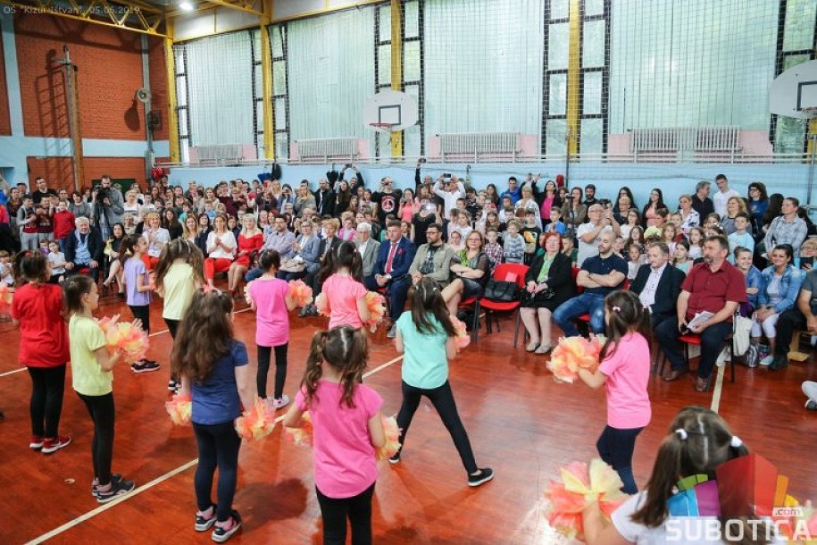 OŠ "Kizur Ištvan" obeležila šest decenija postojanja